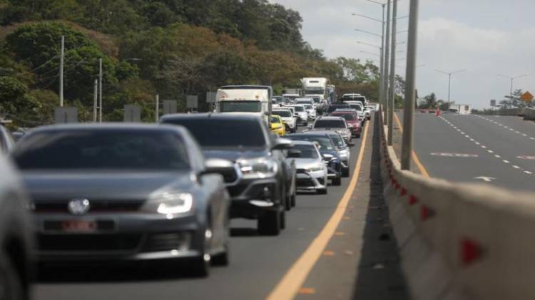 El movimiento masivo de conductores forma parte del tradicional retorno.