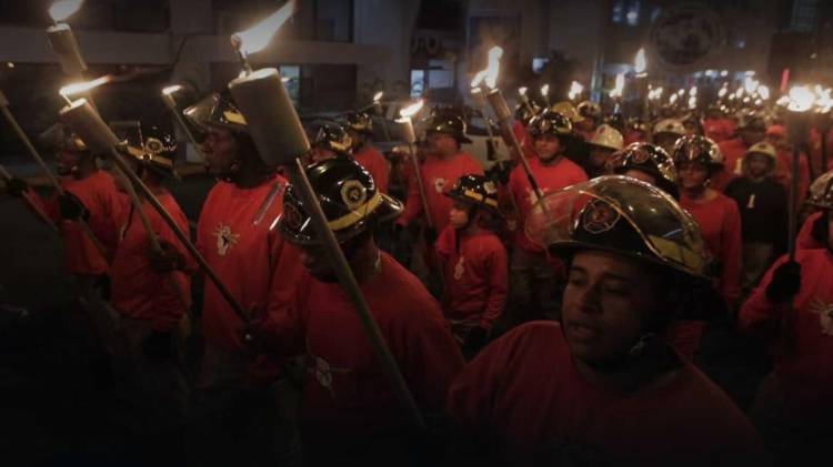 Invitación especial para esta noche ¿De qué se trata?