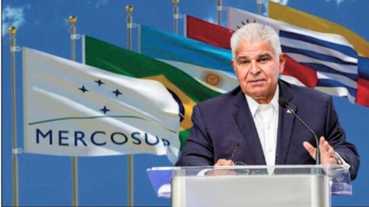 Mulino se fue a Brasil: participará mañana en Cumbre del Mercosur