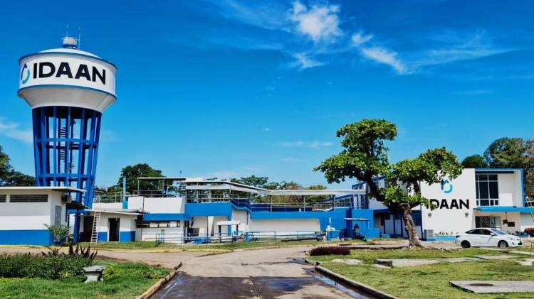 Estas labores buscan mejorar la red de distribución de agua potable.