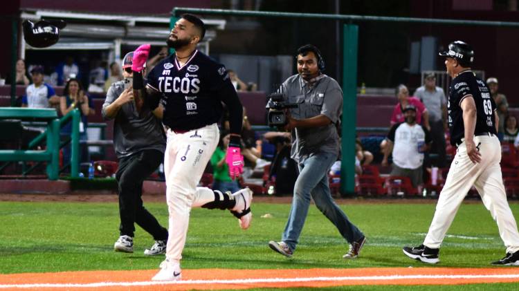 Johan Camargo después de sonar el vuelavercas.