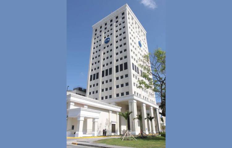 Caja de Ahorros celebra 90 años de ser “El Banco de la Familia Panameña”
