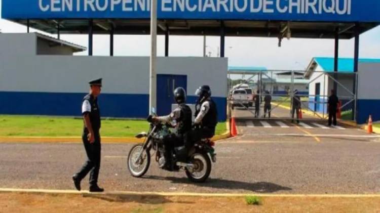 Atencio decidió negociar para tratar de mejorar su condición en la cárcel.