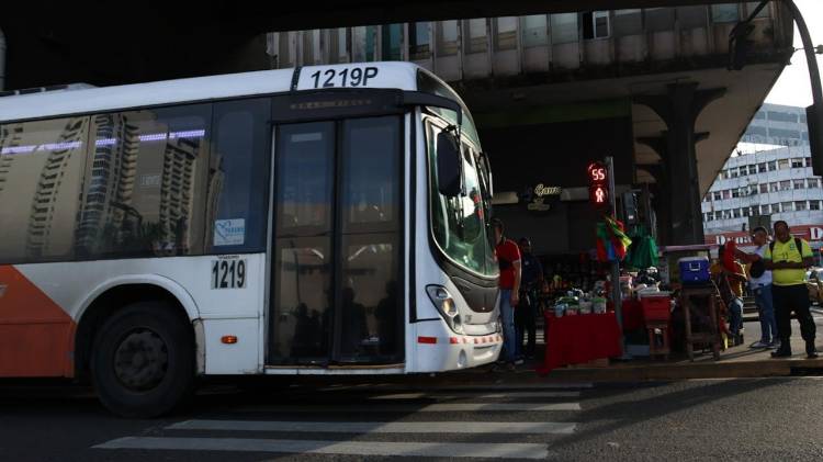 Durante el encendido, MI Bus informó que algunas paradas quedarán temporalmente inhabilitadas.