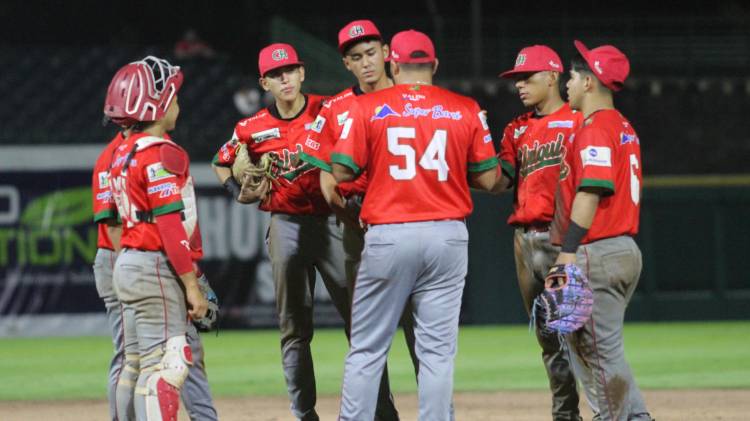 La novena de Chiriquí va ante los santeños.