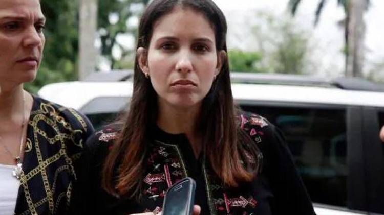 Milena Vallarino, esposa del exministro Guillermo Ferrufino.