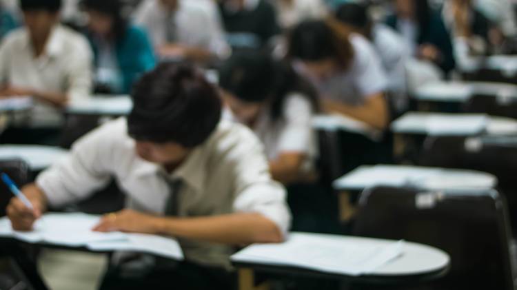 El tema de la educación no les compete solo a los gremios, ni al gobierno, debe ser de la sociedad.