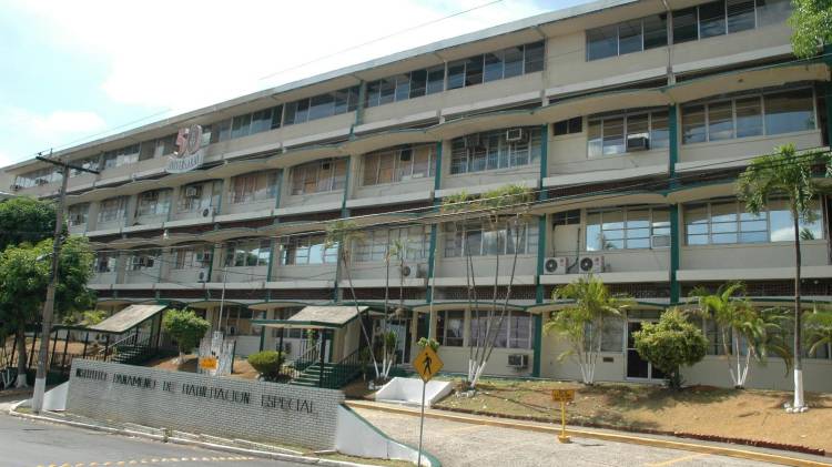 Sede principal del Instituto Panameño de Habilitaciòn Especial.