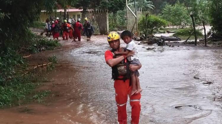 BDA monitorea a productores afectados por lluvias en Chiriquí