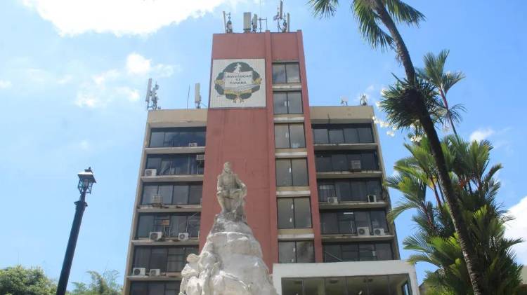 Universidad de Panamá.