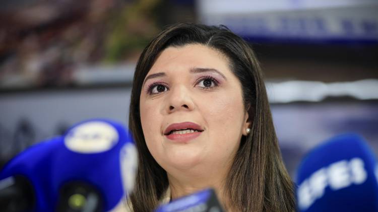 La ministra del Trabajo de Panamá, Jackeline Muñoz, reiteró que la sustitución patronal en los puertos garantiza la continuidad laboral sin despidos.