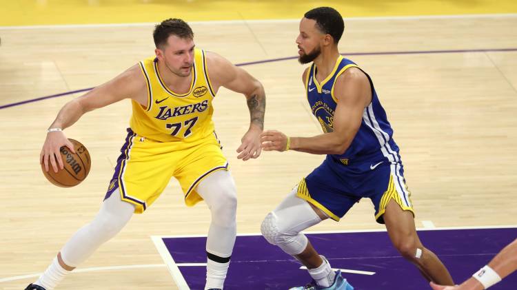 Stephen Curry y Luka Doncic grandes figuras de la NBA