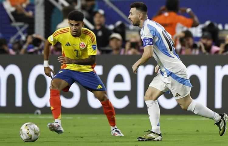 Colombia y Argentina en disputada final. Partido se retrasó hora y veintidós minutos