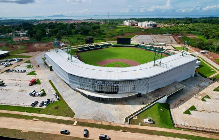 Inauguran estadio de béisbol Mariano Rivera en La Chorrera