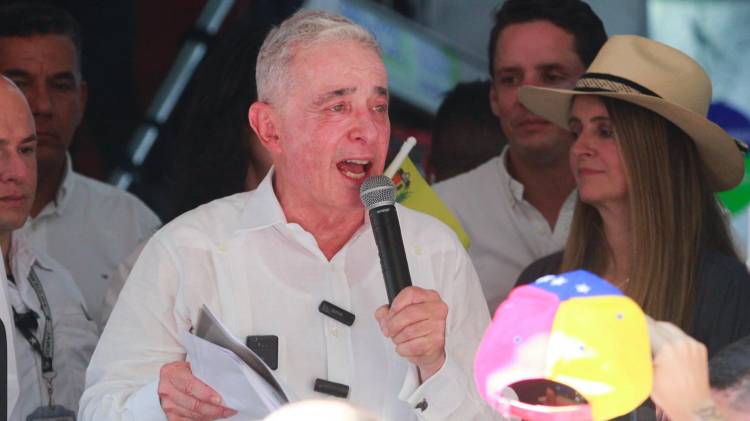 Foto de archivo del expresidente de Colombia Álvaro Uribe (2002-2010). EFE/ Mario Caicedo