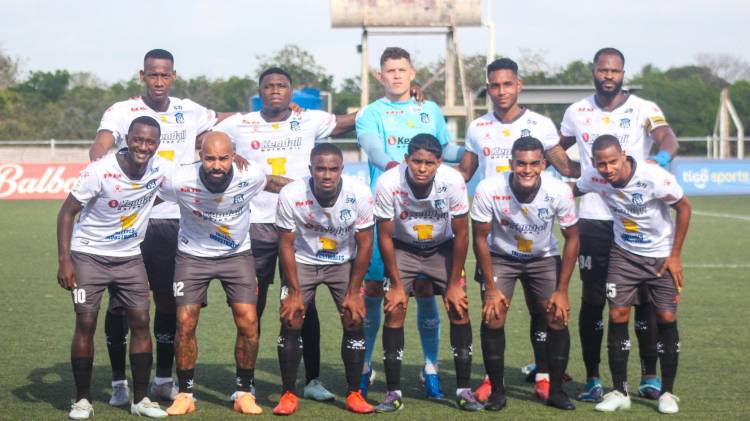 El Árabe Unido vivió un día para el olvido.