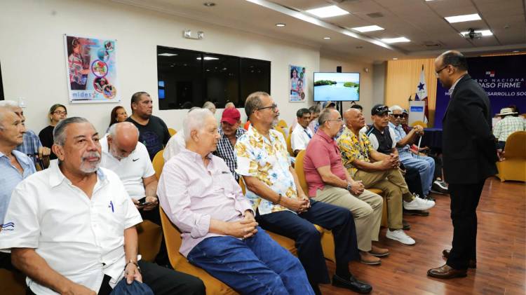 Héroes de 1964 reciben tercer pago de la pensión vitalicia