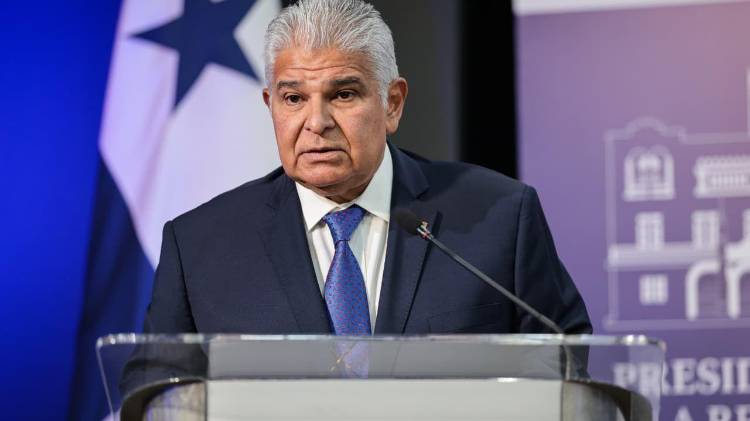 Mulino: “Se dio falta de cooperación del rector de la Universidad. No hubo manera, y hasta ahí lo dejo”.