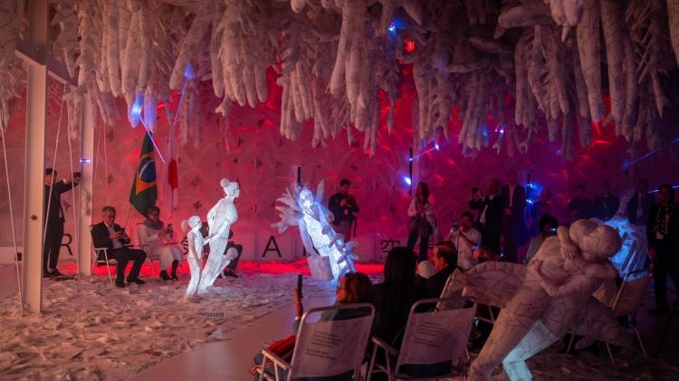 Personas visitando Expo Osaka 2025 en Osaka (Japón). EFE