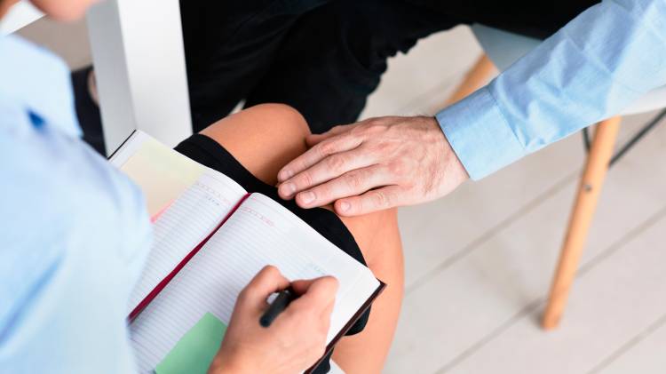 Madres de familia consideran necesario revisar la lista de agresores antes de contratar personal que trabaje con menores.