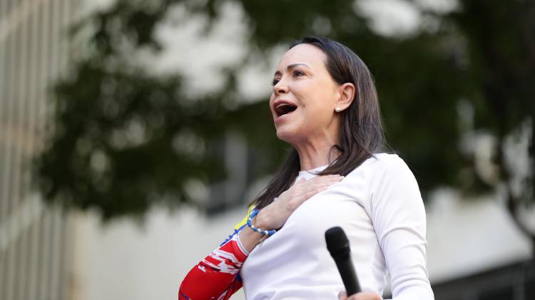 Machado, valiente e inquebrantable compromiso con la defensa de los valores y principios democráticos.