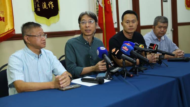 Atentado contra la memoria: comunidad china estalla tras demolición del Mirador