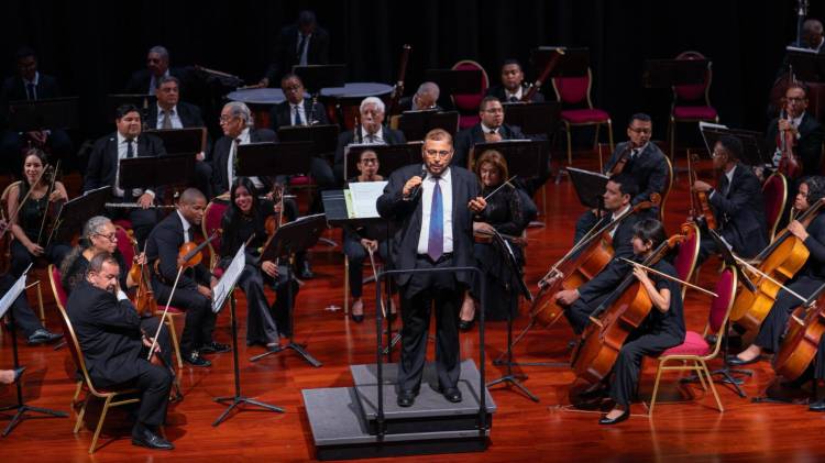 La orquesta ha ampliado su función más allá de la simple interpretación en el escenario.