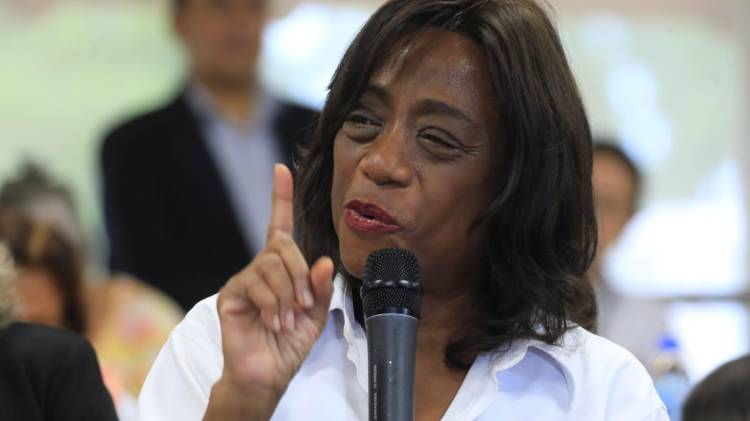 La ministra de Educación, Lucy Molinar.