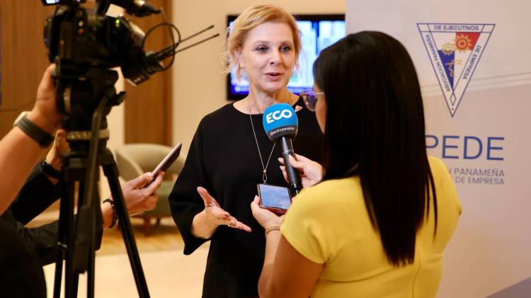 Giulia De Sanctis, presidenta de la Asociación Panameña de Ejecutivos de Empresa (APEDE).