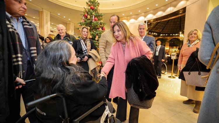 El presidente José Raúl Mulino, durante su visita a Oslo, Noruega, se reunió con los familiares de la líder opositora venezolana María.