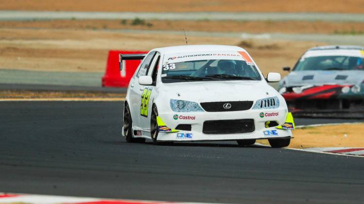 Con la mira en el título: Alexis Vanegas Jr. domina la ST3