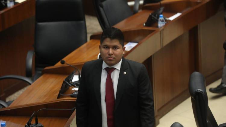 El diputado Neftalí Zamora fue quien presentó el anteproyecto que busca eliminar las jubilaciones especiales.