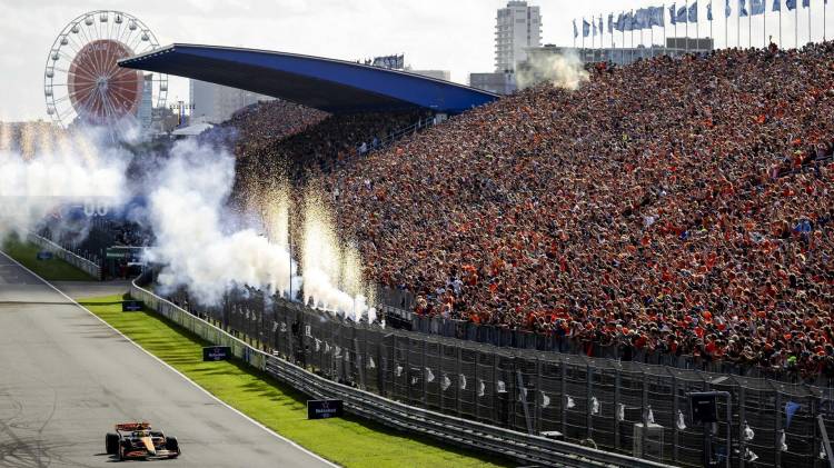 El británico Lando Norris (McLaren) gana el GP de Países Bajos de F1. EFE/EPA/SEM VAN DER WAL