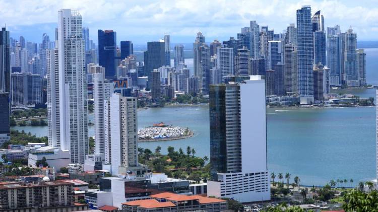 Panamá gana millonario arbitraje contra gigante española