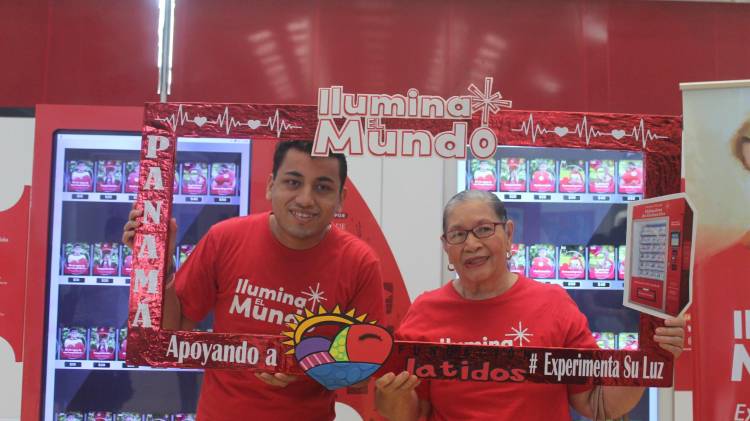 La máquina ‘Ilumina el Mundo’ regresa a Panamá