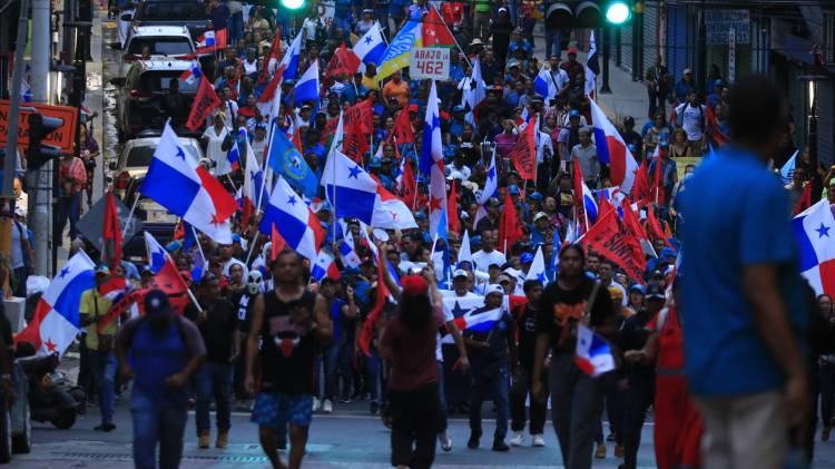 Hace tres días, el contralor Anel Flores indico que hay 17 mil docentes con salarios suspendido por la huelga.