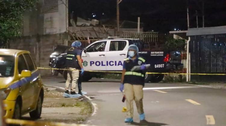 Los pistoleros tras cometer el ataque huyeron a pie y no han sido capturados.
