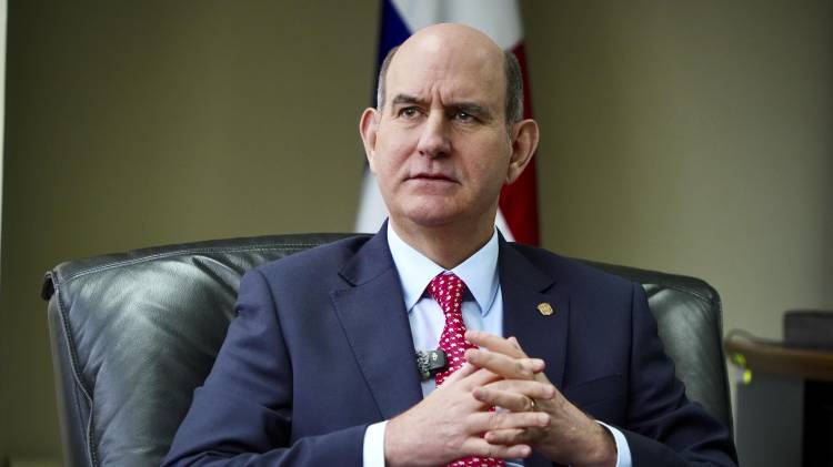 El ministro del MEF, Felipe Chapman, adelantó que el Gobierno revisará en 2026 las leyes especiales.