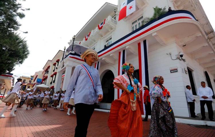 La intervención estadounidense consolidó el movimiento independentista, y el 3 de noviembre de 1903, Panamá declaró oficialmente su independencia.