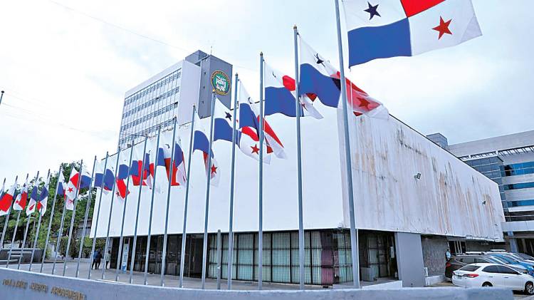 MIDES presentó el 27 de octubre en la Asamblea Nacional el proyecto de ley que revive el Inamu.