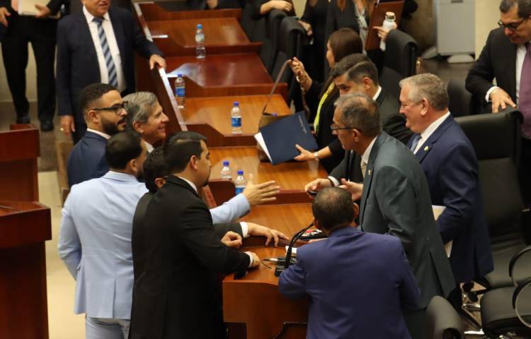 Fondo Solidario de Vivienda: Lo que dijo el ministro Jované en la Asamblea Nacional