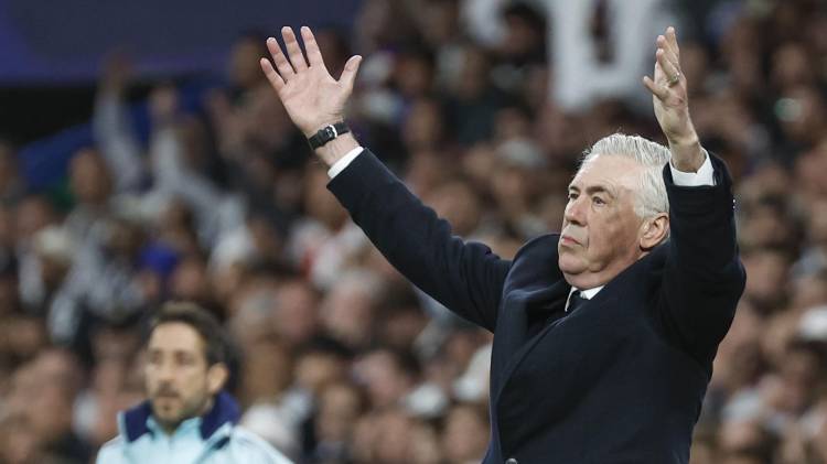 La posible salida del entrenador del Real Madrid, el italiano Carlo Ancelotti, antes que culmine la temporada, supondría el fin de una etapa, tras años de títulos y momentos gloriosos al frente del equipo.