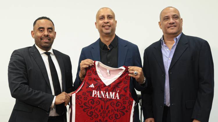 Nelson Colón durante su presentación.