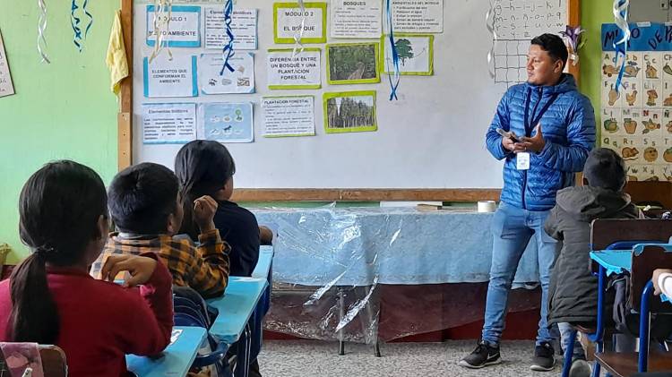 El programa 'Educando para Conservar', liderado por la Asociación Amigos del Lago de Atitlán (AALA), concluyó con éxito su primera fase del ciclo escolar sobre conservación ambiental