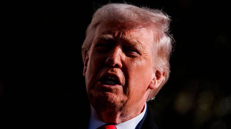 El presidente de Estados Unidos, Donald Trump y el de Ucrania, Volodímir Zelenski