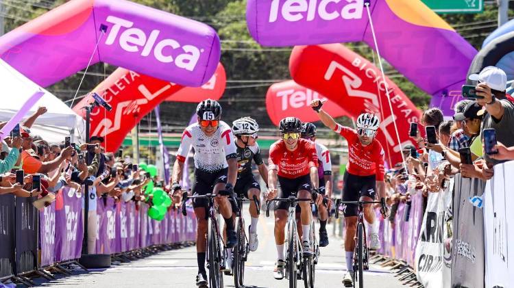 La etapa terminó en Volcán, a más de mil metros sobre el nivel del mar.