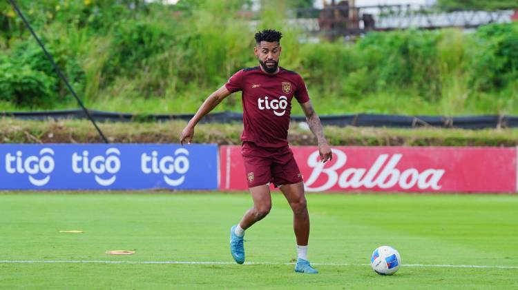 Anibal Godoy durante el entrenamiento.