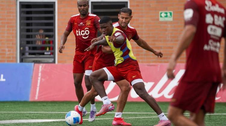 Fútbol: Panameño Kadir Barría vive un sueño con su llamado con la Selección