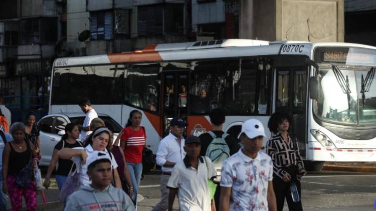 “El panameño necesita respaldo” ante revisión salarial.