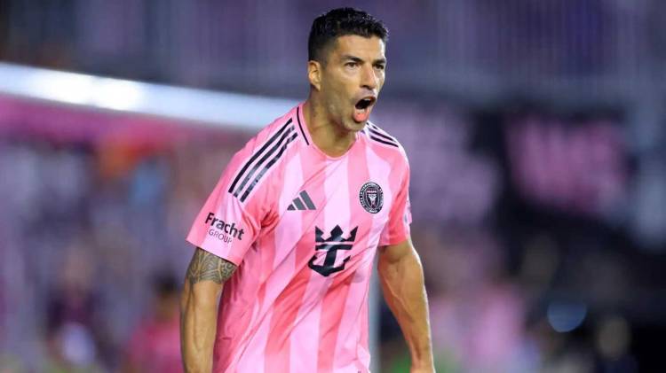 El delantero uruguayo Luis Suárez celebra un gol durante un partido con el Inter Miami.